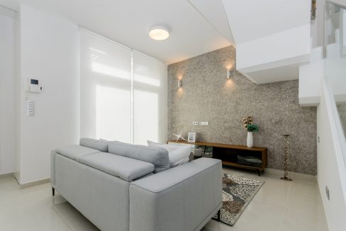 o_1eitndgun1gq52q2dgbnvu27v2t