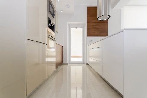 o_1eitndguo13641df21h5e182p13tl32