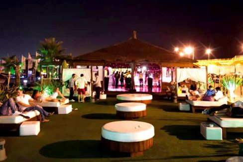 o_1ej346h0410kjfdu1q961cm64au1k