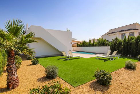 o_1ejaa8si71p2p10qt1em71veq1hsh2h