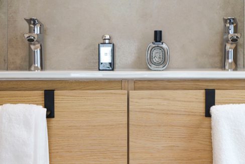 o_1ejaa8siimip1bf28ps1c10107g35