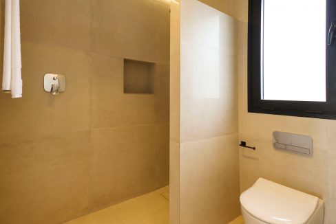 o_1ejaa8siishfonq1laq17d039v38