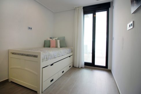 o_1ejkne5c41off102f1tcvtp11662t