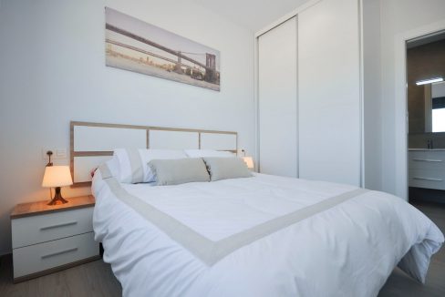 o_1ejsinc0e1c4s1mpegc213261iid37