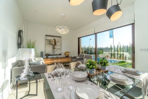 o_1ek1128de1di8dcfsbv1oq35g83b