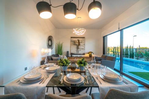 o_1ek1128de1j0690e5116nf1sm536