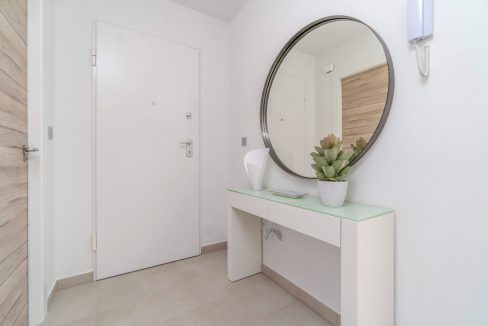 o_1ek1128dg14toubm1d801jj81im3o