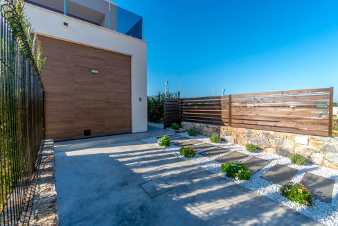 o_1ek1128dg1rjdf473kc1s9h17763v