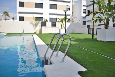 o_1ek1875991ipa96f1pje1jab1c5135