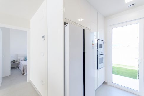 o_1ek49j5c919j717qn5h9b9k1lr530