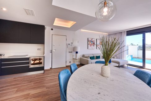 o_1eke3ig7g1886j5b59ooaca22r