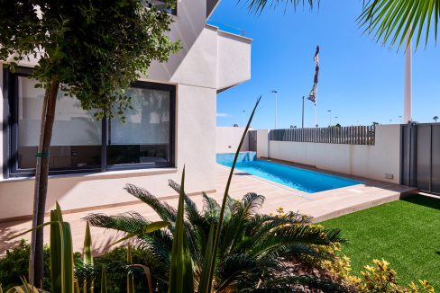 o_1eke3ig7gbt61ck4p26q4c1p3p2q