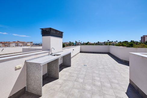 o_1eke3ig7j1jbh11fb1rqm34q54v3d