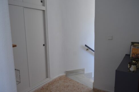 o_1eket3iq311u31h3skqp1hgt9sf46