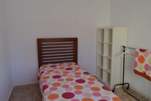 o_1eket3iq41gfb1l1696e1a6d1q9d4b