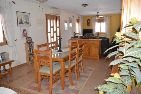 o_1ekf3dd5kqvu1vh1l9g4il1hng32