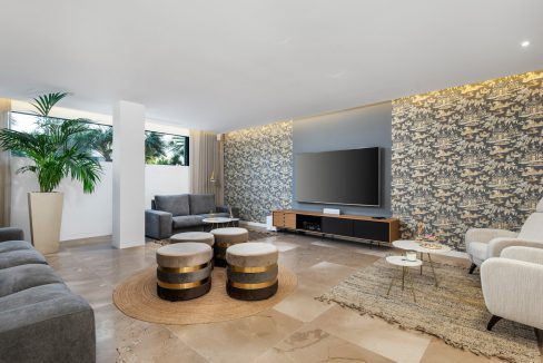 o_1ekjbt61u1ebr1knk1oo5ege1gf12v