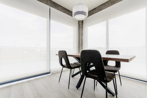 o_1ekjieg3b1t36vn912rjqt1m482h