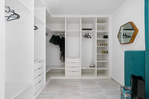 o_1ekm38ru83rp1cqh18lv60n1eke2b