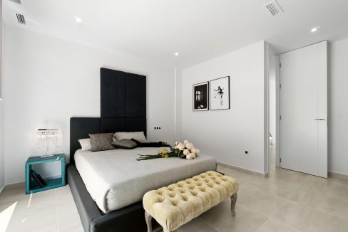 o_1ekm38ru8ht717fejv1ngn1kgi2c