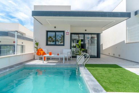 o_1ekm38rua1qff1v89h2q1fdp1i4g2q