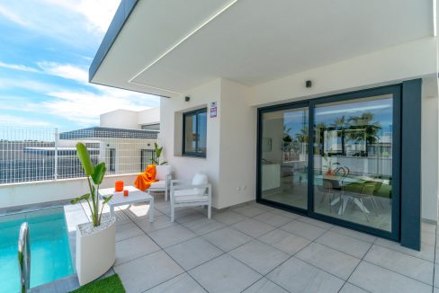 o_1ekm38ruago7o2m1g061378q952r