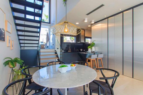 o_1ekovlm9710bp4s71ml51j9l8ao26