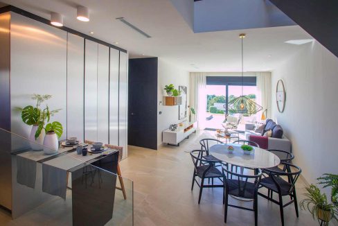 o_1ekovlm98q4uh3lo6u4un15kj2b