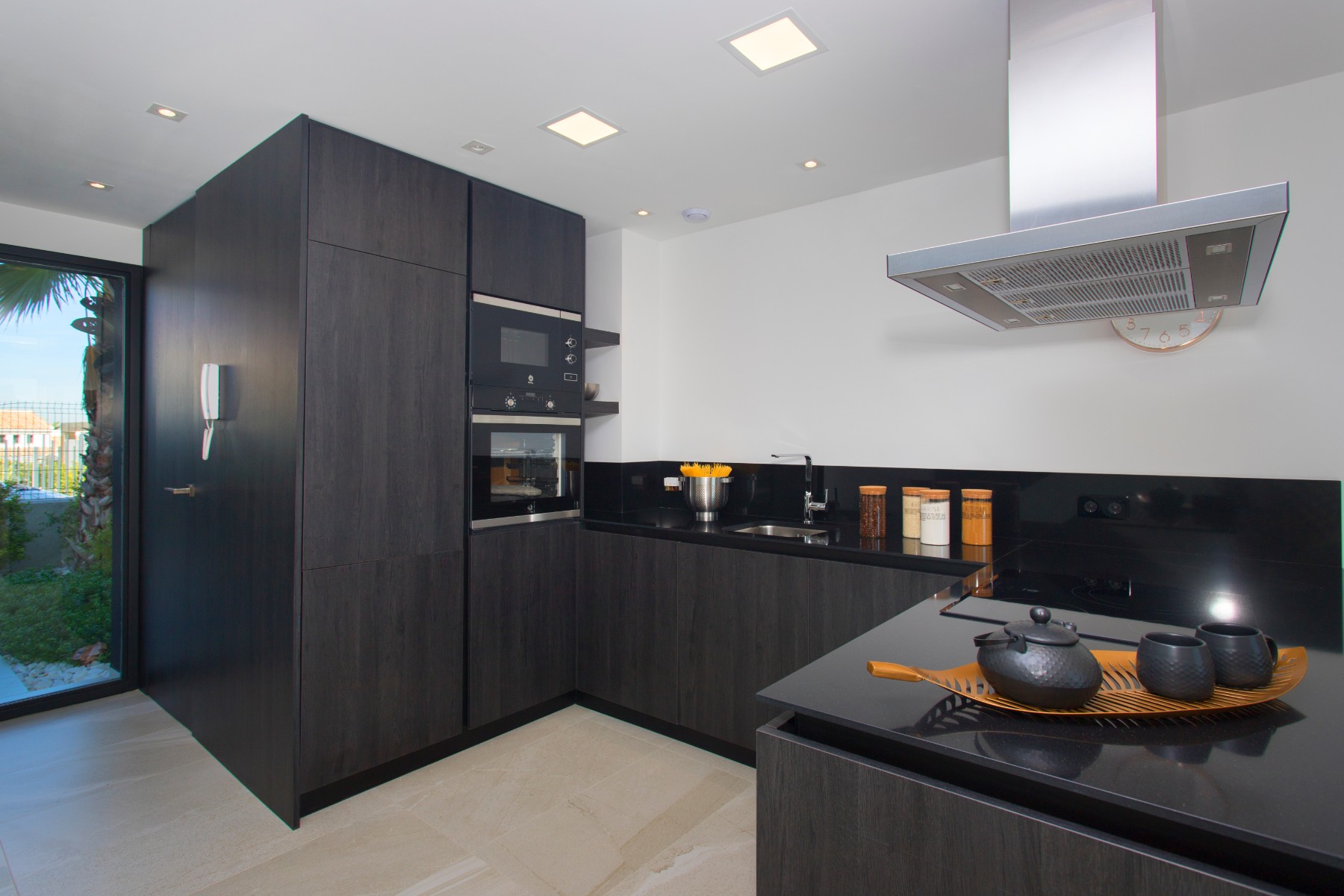 o_1ekr9im0koe9bh31die14qdilv2k