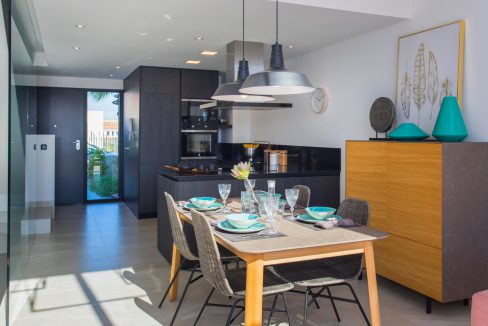 o_1ekr9im0l10ui1hkc1rne1c3imk72r