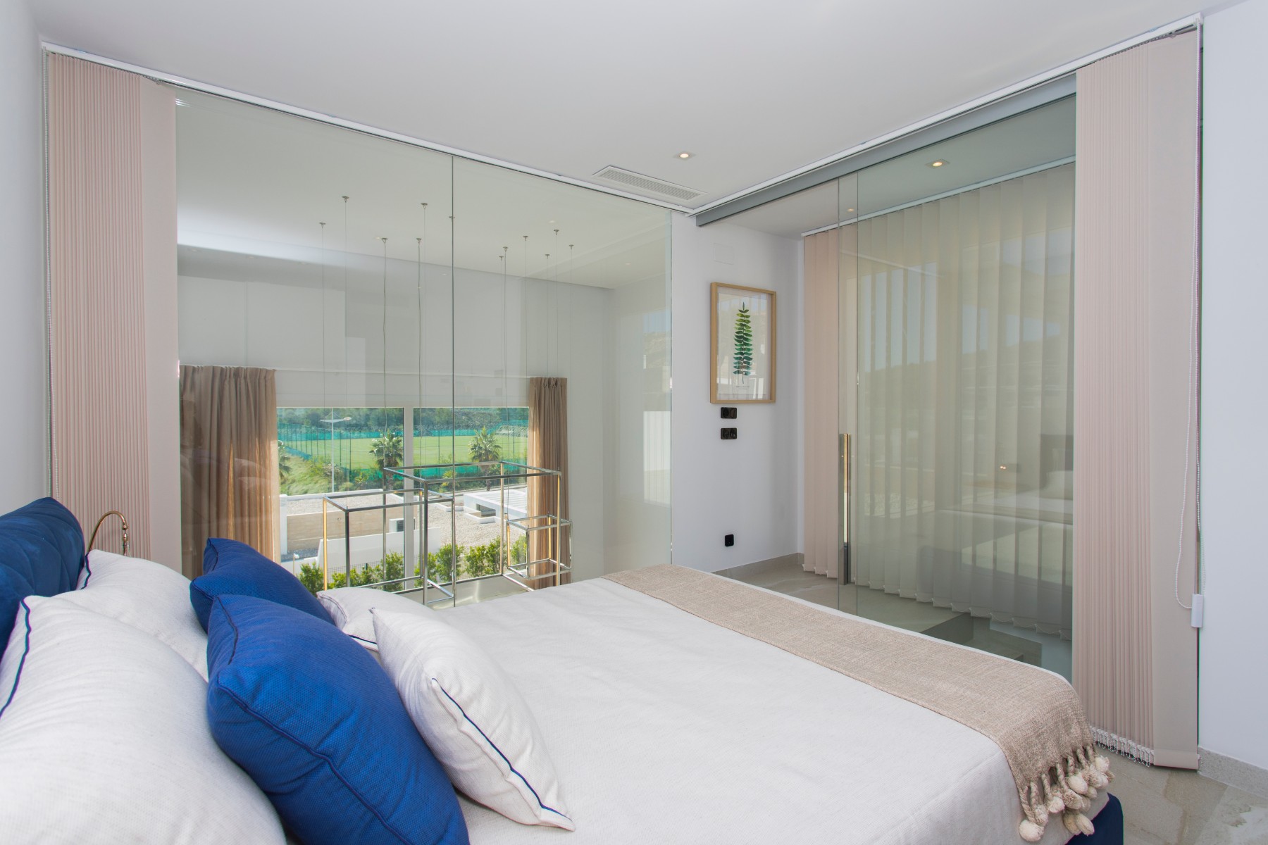 o_1ekr9im0m1u0oebr6ht71ndkm34