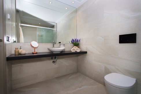 o_1ekr9im0p83ld4c14or76vm4b3f