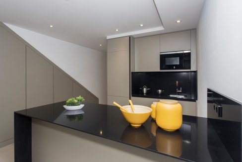 o_1ekr9im0pmmfhmu181p19hl1mup3d