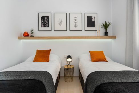 o_1el0ibfvf1p021f8ua9h5qj16n328