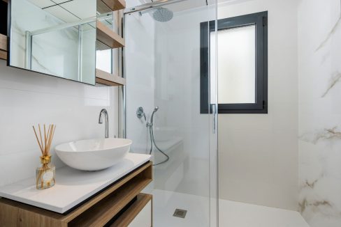 o_1el0kuns41on1134a1q9b167jugf26