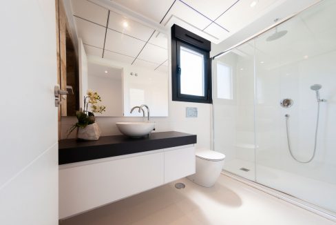 o_1el0li6meee91nau1e0k1dl81fi221