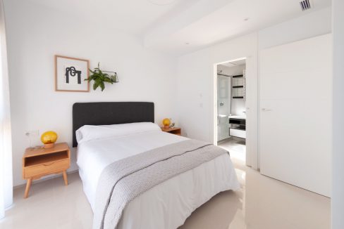 o_1el56jhgv15p8pca6c91n531ds826