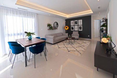 o_1el5k7ue21eah18dc165513ep1ejf1p