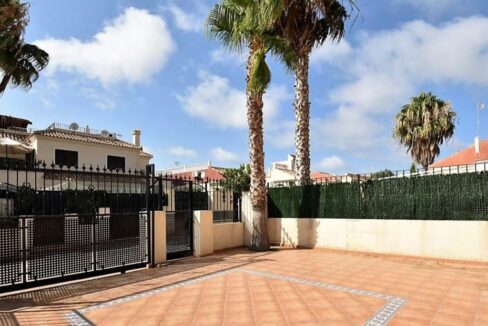 o_1el6d9ahb141tt9et8t9bf8dn5n