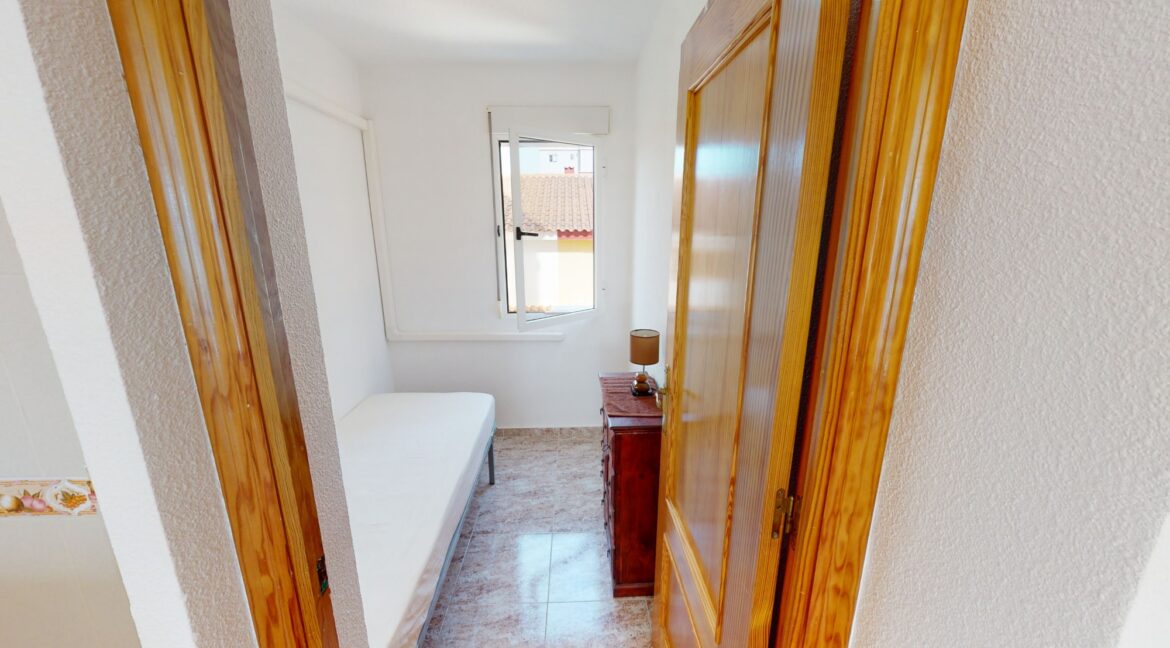 o_1elhvedco1mljceg1abclc71dir23