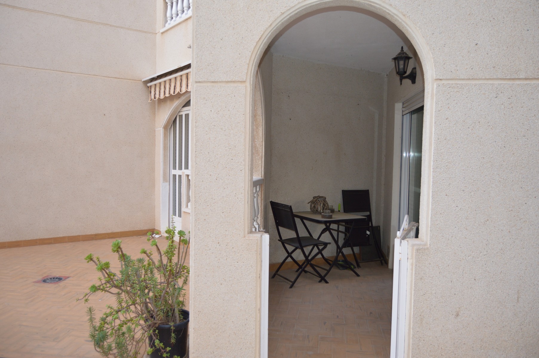 o_1elr2musv1opb44e1oc4h936vj4b