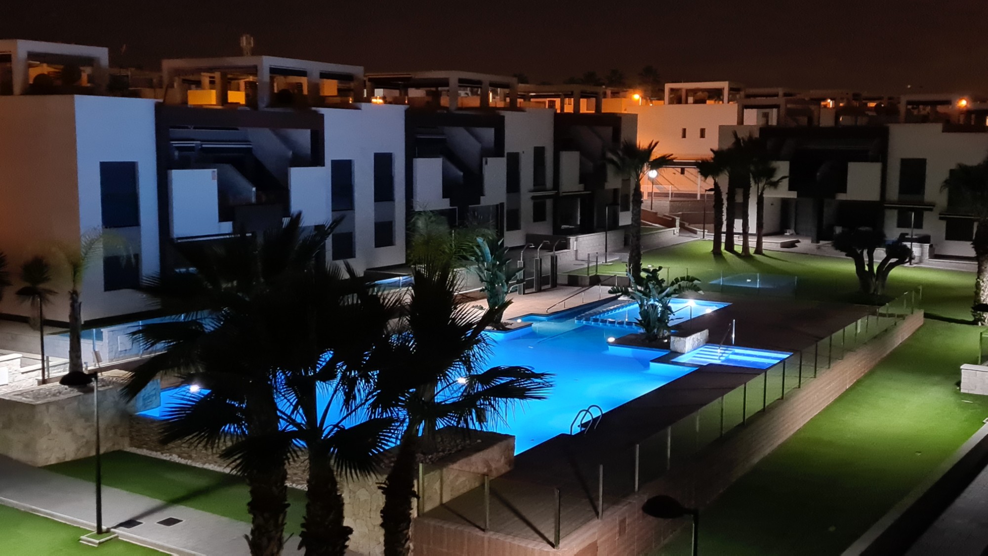 o_1em96bj9r1j8q1bo9dfiukr7us1n