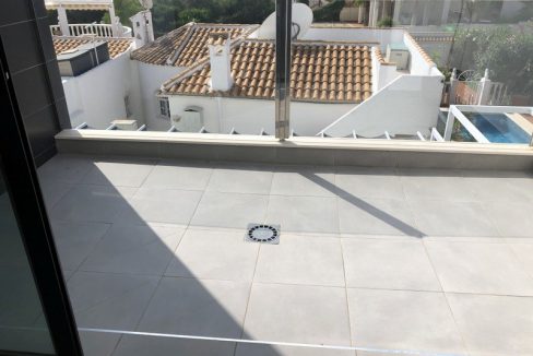 o_1emri025t71t1fth15om1uokgmh31