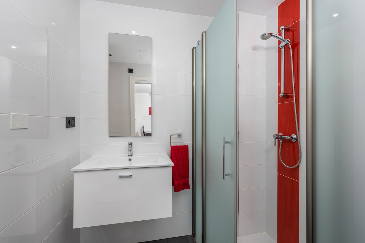 o_1emtm7no9lnc3eh1gs419pih902b