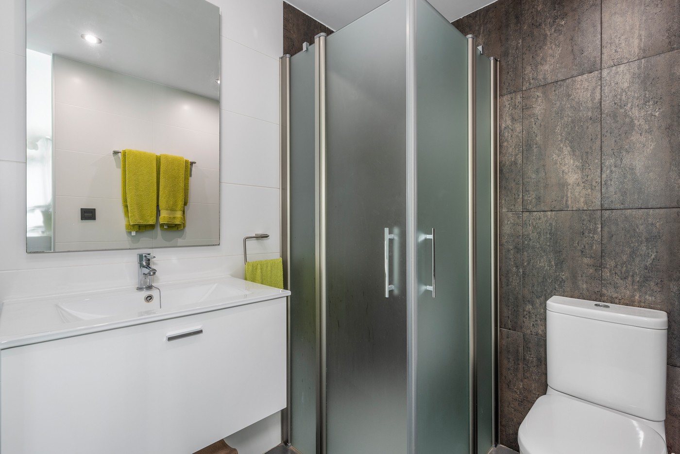 o_1emtm7no9u951mkh1ovo1uvhdsu2a