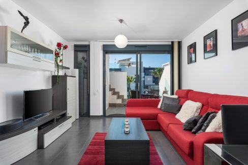 o_1emtm7noajl21bjt1j5odpmu4h2g