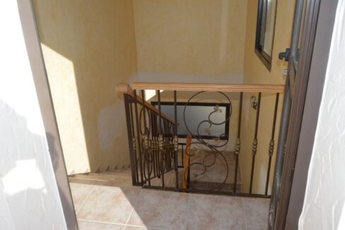 o_1enc09b0q1elkpshi981hvm19hi3m