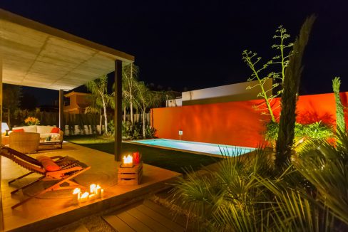 o_1ente7pdg1hom6gl1a3v1sigqis31