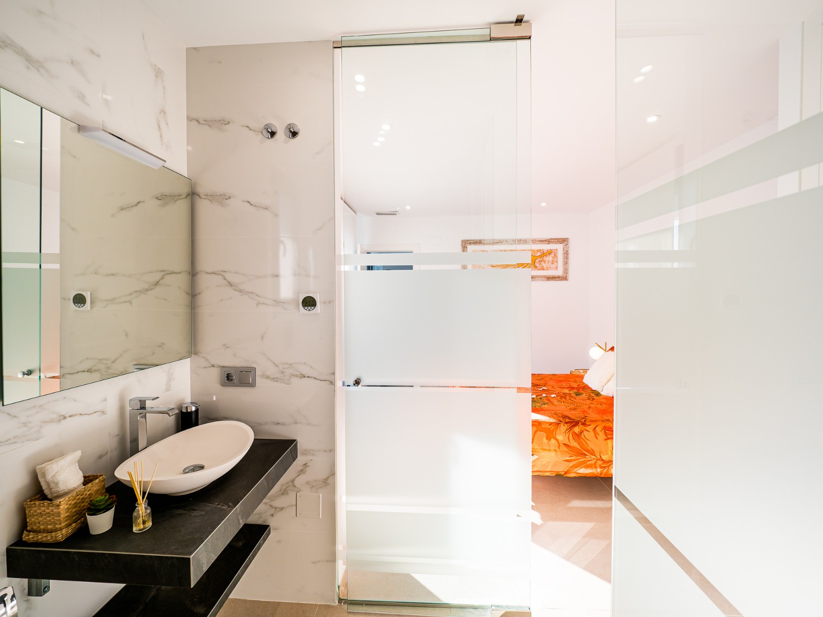 o_1envd66a0mgb1g61cio19lg4h43l