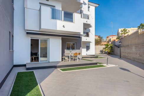 o_1envu02qmi8hh4u1q9mutn1es527